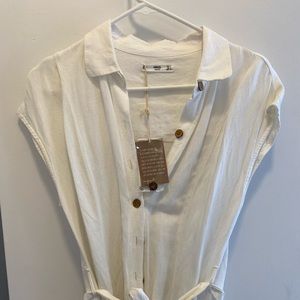 White linen dress (mid-calf)